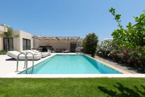 Trapezia Luxury Living- Garnet - Image 2
