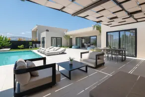 Trapezia Luxury Living- Garnet - Image 5