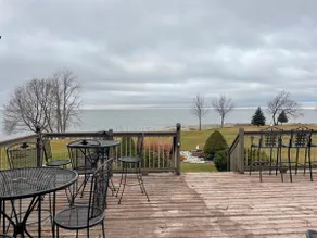 Wilke Waterfront Bayside Retreat - Image 2
