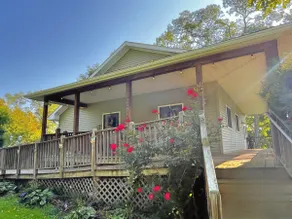 West Lake Hideaway - Image 3