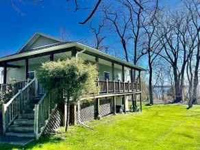 West Lake Hideaway - Image 4
