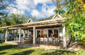 Villa Vanaki - Beachfront Villa 4BR w AC - Image 2