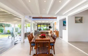 Villa Vanaki - Beachfront Villa 4BR w AC - Image 3