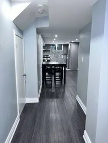 Relaxation Haven: Cozy 2-Bed Basement Dwelling - Image 3