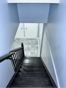 Relaxation Haven: Cozy 2-Bed Basement Dwelling - Image 2