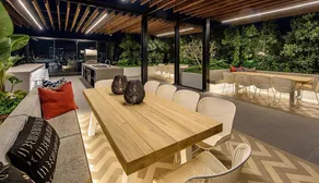 West End Story - Boutique Stay, Central Location - Image 3