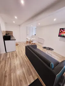 Apartment in an ideal location. - Image 3