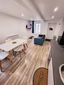Apartment in an ideal location. - Image 2