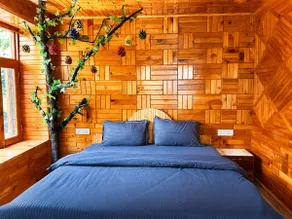 Nature’s Nest | Secluded Cabin in the Woods - Image 2