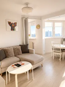 Beautiful apartment by the metro.Parking included. - Image 3