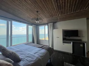 Sea View Cabin - Image 2