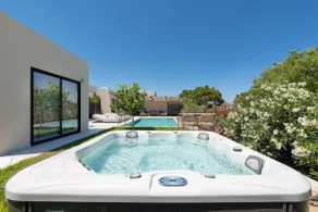 Appartement avec barbecue, piscine chauffée et terrasse - Image 2