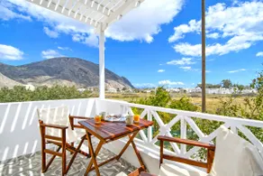 Bright studio with balcony • Almyra - Image 4