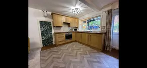 Theé Óldé Cow Shéd Cottingham, Central Location, 500 meters from Cottingham Train Station, Close to Hull & Beverly, Free Parking & WI-FI , Entire Detached Property - Image 4