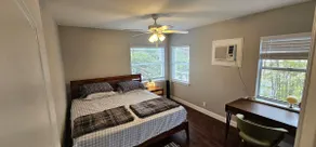 3 mins walk Madeira Beach. close to all amenities - Image 2