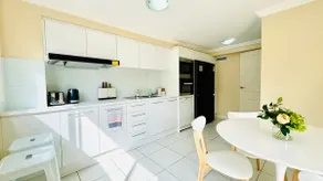 Three Monkeys Residence - Image 4
