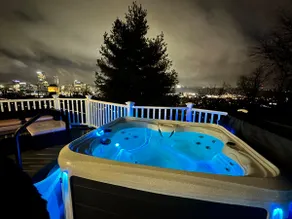 SkylineView | Hot Tub | Private Parkings | FirePit - Image 3