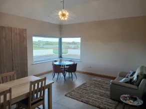 Maisie and Bea's cottage - Image 4