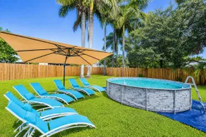 Large Home with Pool | 5 Mins to Ft Lauderdale Por - Image 3