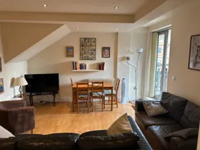 Large 2 bd, fast WiFi, 5 ppl, free parking, a/c - Image 2