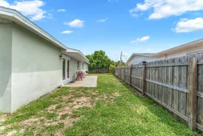 Walk to Beach 4BR | Fenced Yard | Family Ready - Image 5
