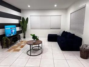 Miami Luxury Home Next to Beach & Aventura Mall. - Image 4