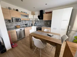 Separate apartment in a new family house - Image 4
