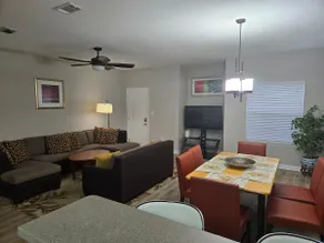Prime Location Townhouse - Image 3