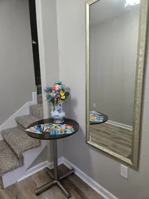 Prime Location Townhouse - Image 5