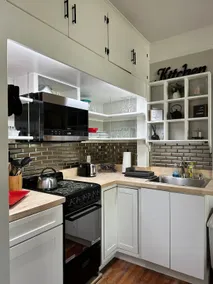 Charm on Main - Image 5