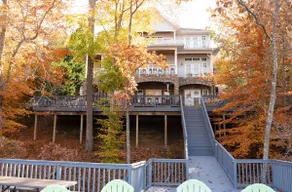 Lakefront, Hot tub Dock, kayaks, fire pit, 12 beds - Image 2