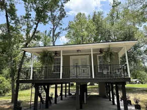Renovated with New Mattresses & Playground - Image 2