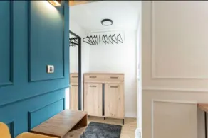 Designer Studio · Quiet · Walk to Center - Image 4