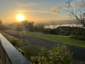 LAKE VIEWS & Centrally located - Image 2