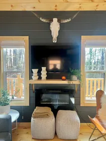 Evergreen - A Tiny Modern Log Cabin - Image 5