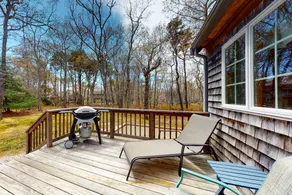Peaceful Beach Cottage with Deck & Firepit - Image 4