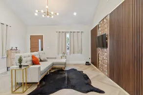 Modern New Build Home 3Bed-2bath - Image 3