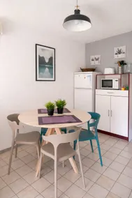 Hideout Vallon • Air conditioning & shared pool - Image 5