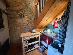 Cosy Mountain Loft, Newport, Pembrokeshire - Image 4