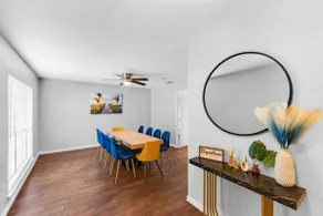5BR 2.5BA Spacious house sleeps 16• - Image 4