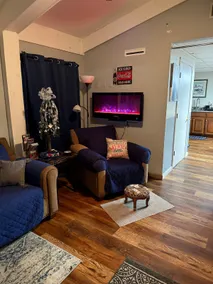Modern 2 Bed Family Suite on Bourbon Trail - Image 2
