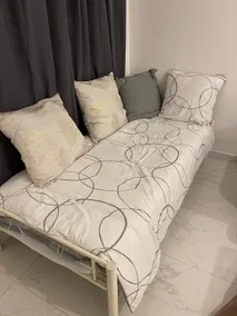 Furnished house with parking - Image 2