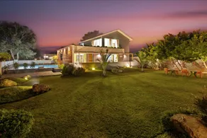 The Weekend Retreat With Gardens/Pool/Indoor Games - Image 5