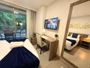 Smart Suite with Olympic Bar - Image 2