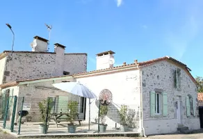 Les 2 Tilleuls: Heated Pool, Hot Tub & Tranquility - Image 2