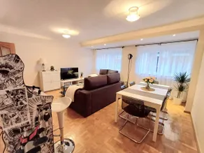 Spacious and central - Image 4