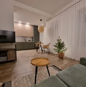”Courtyard Gallery” apartments - Image 2