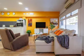 Orange loft, heart of Girona, parking available. - Image 2