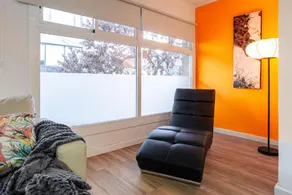 Orange loft, heart of Girona, parking available. - Image 5