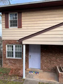 Peaceful 2 Bedroom Townhouse - Image 4